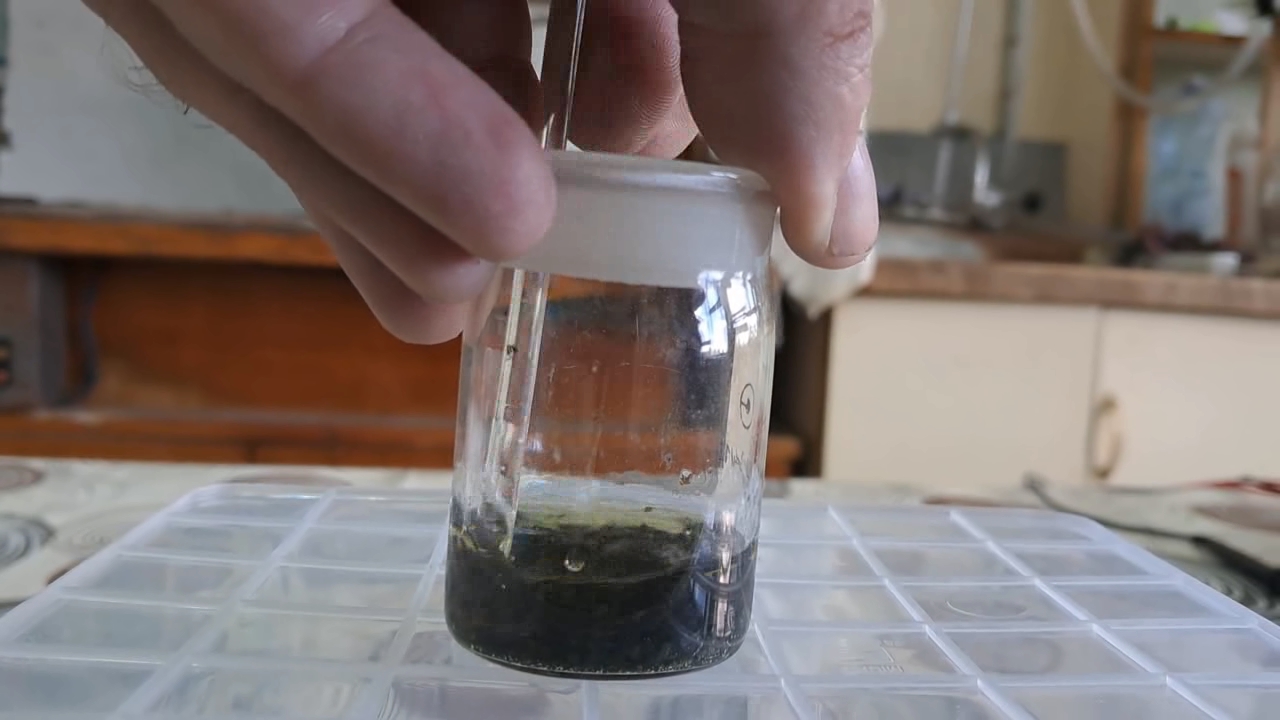 Dissolving Nitrocellulose in Low-Quality Acetone