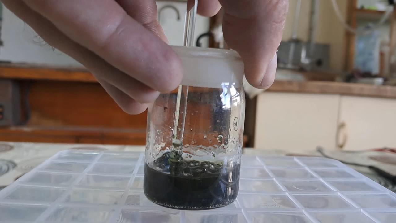 Dissolving Nitrocellulose in Low-Quality Acetone