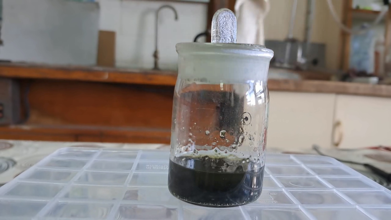 Dissolving Nitrocellulose in Low-Quality Acetone