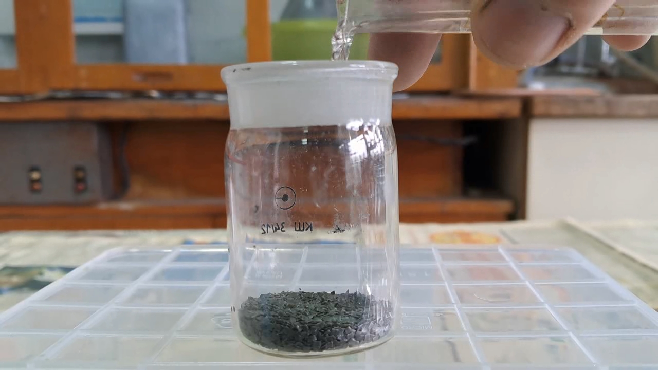 Dissolving Nitrocellulose in Ethyl Acetate: Nitrocellulose Amoeba (Second Experiment)