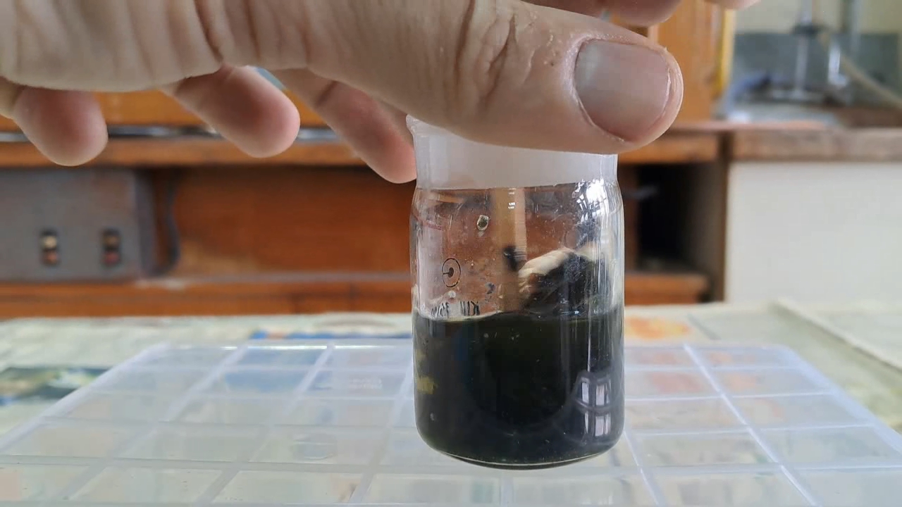 Dissolving Nitrocellulose in Ethyl Acetate: Nitrocellulose Amoeba (Second Experiment)