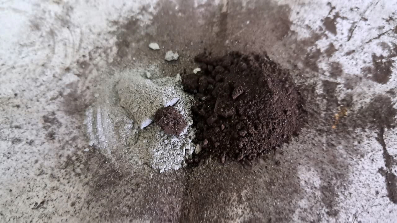 Combustion of Thermite: Iron(II, III) Oxide, Barium Sulfate, Aluminum (Fe3O4/BaSO4/Al)