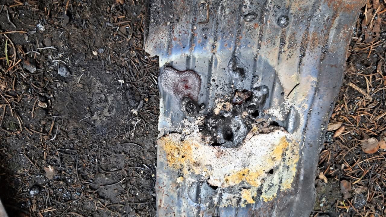 Combustion of Thermite: Iron(II, III) Oxide, Barium Sulfate, Aluminum (Fe3O4/BaSO4/Al)