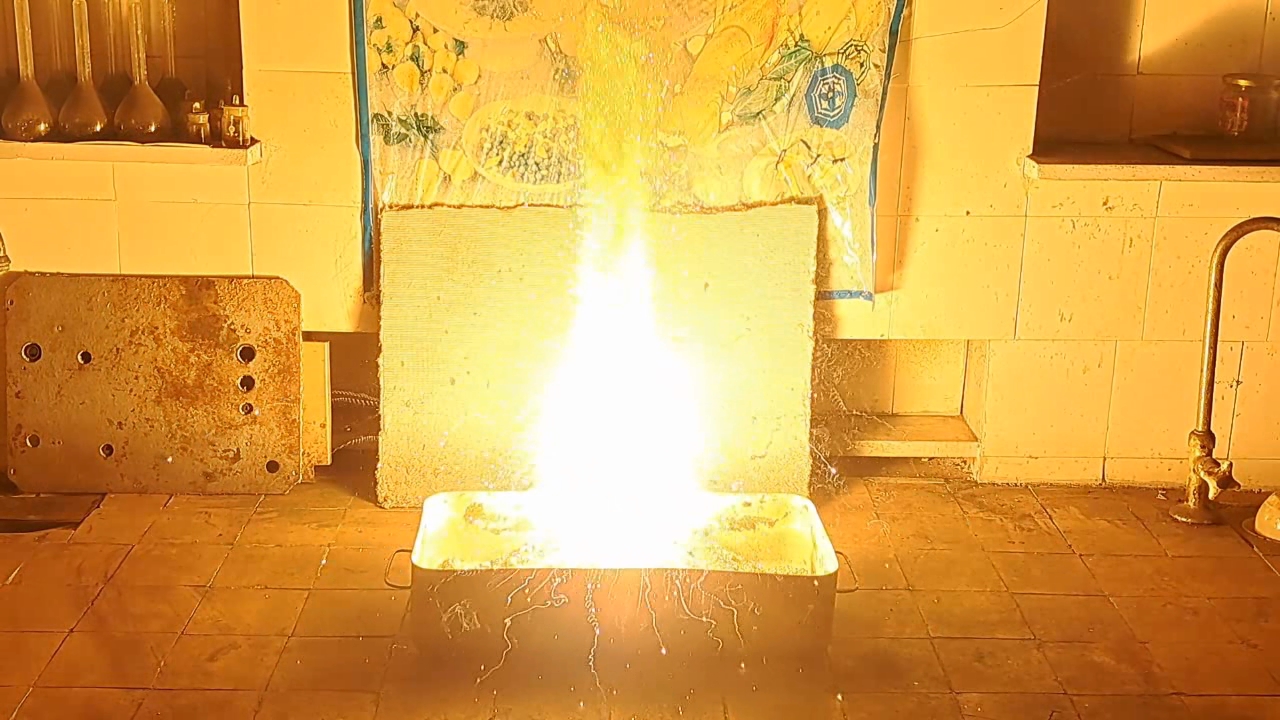Combustion of Thermite: Calcium Sulfate/Aluminum (CaSO4/Al)
