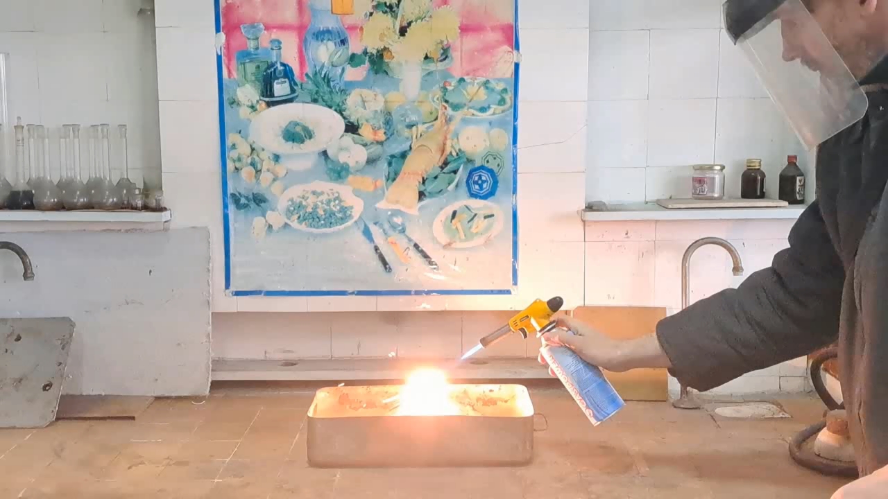 Combustion of Thermite: Iron(II, III) Oxide/Aluminum (Fe3O4/Al)