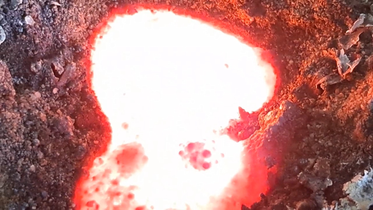 Fe3O4/Al Thermite: Soot in Iron Oxide Iron(II, III)