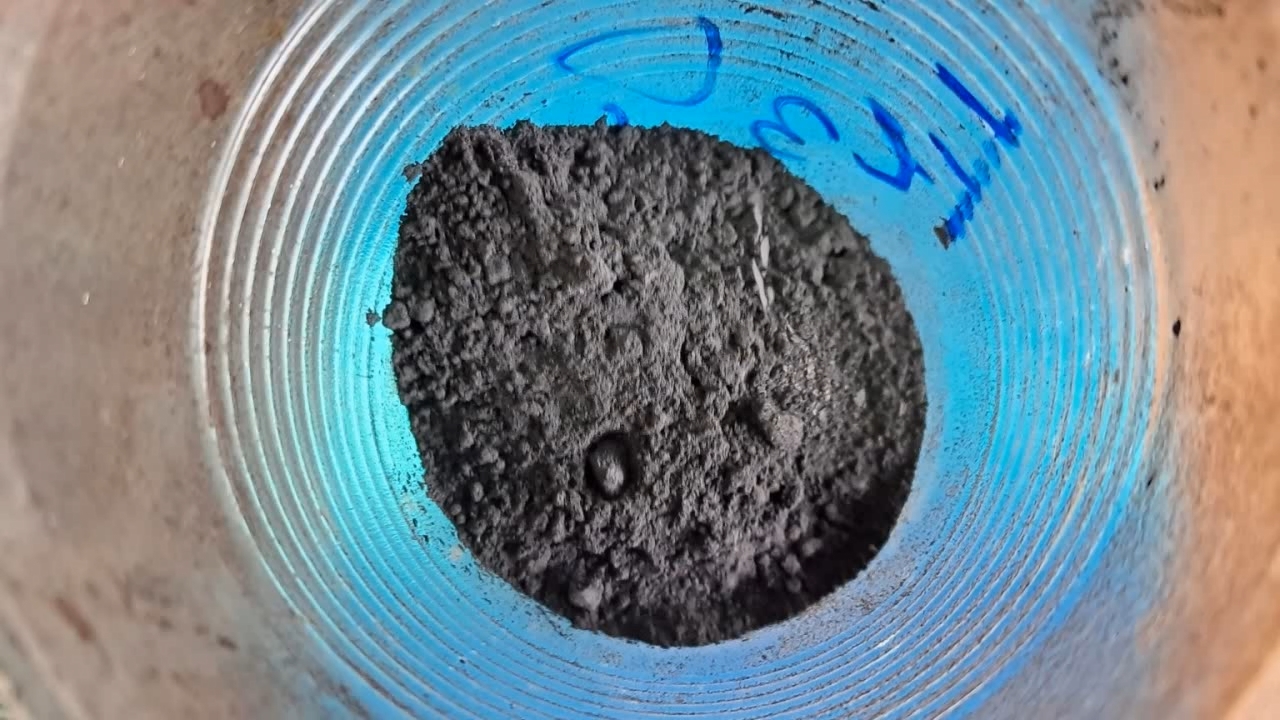 Fe3O4/Al Thermite: Soot in Iron Oxide Iron(II, III)