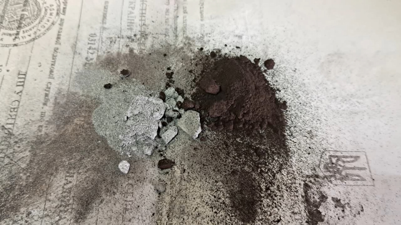 Fe3O4/Al Thermite: Soot in Iron Oxide Iron(II, III)