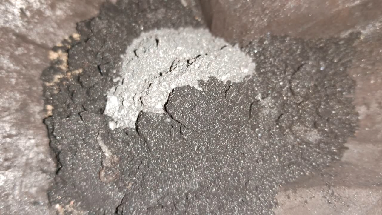 Fe3O4/Al Thermite: Soot in Iron Oxide Iron(II, III)
