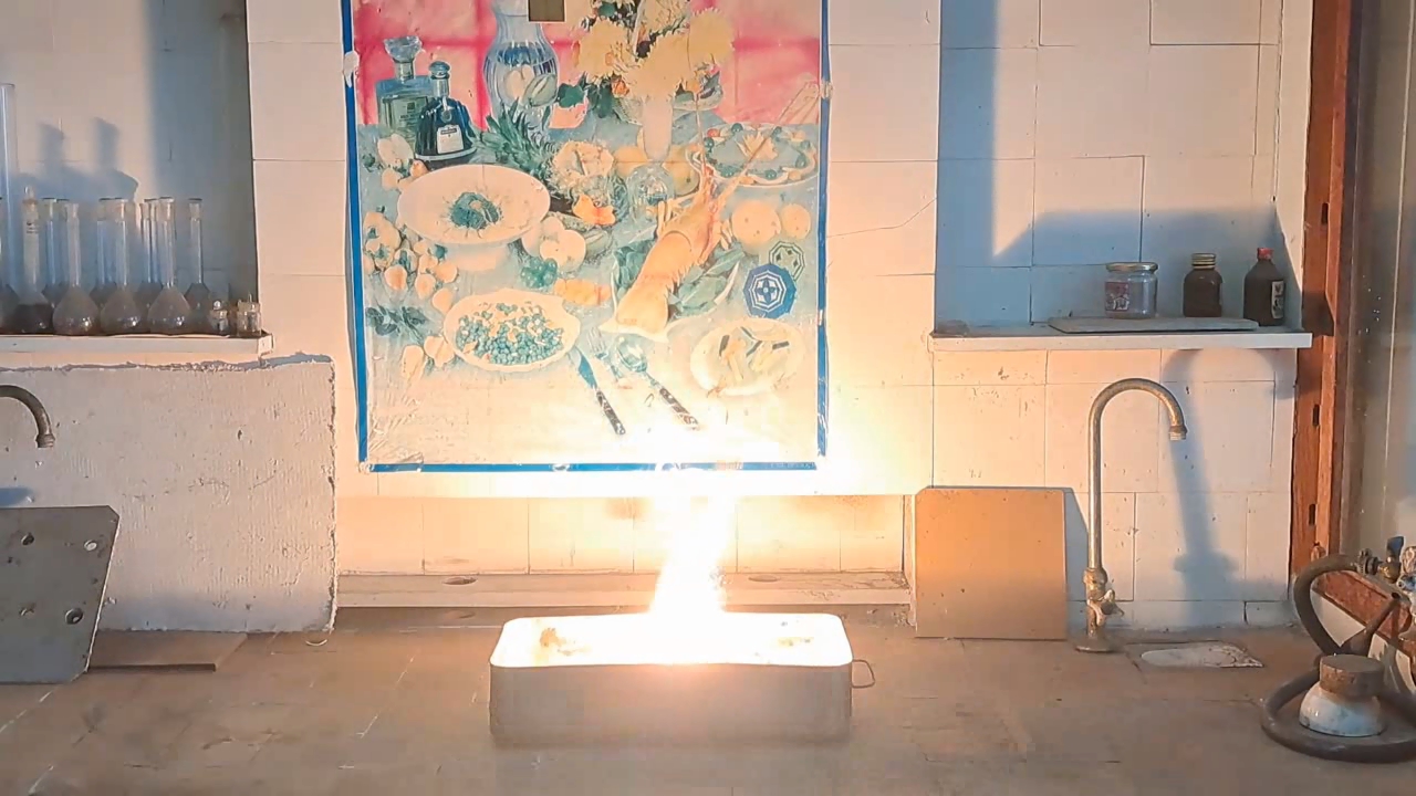 Combustion of Thermite: Iron(II, III) Oxide/Aluminum (Fe3O4/Al)