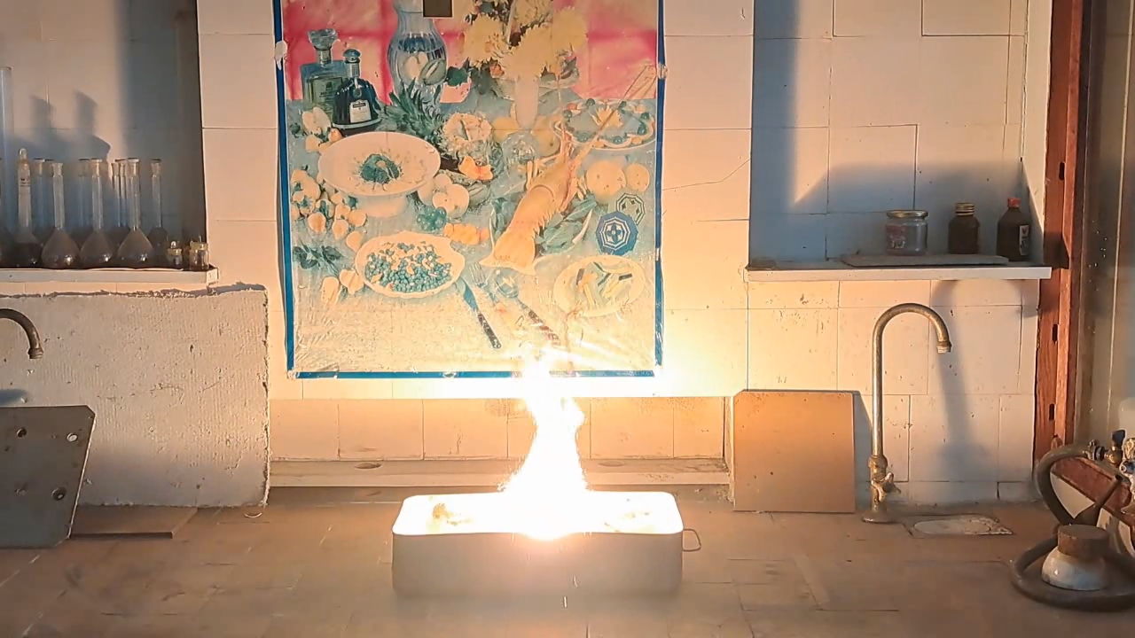 Combustion of Thermite: Iron(II, III) Oxide/Aluminum (Fe3O4/Al)