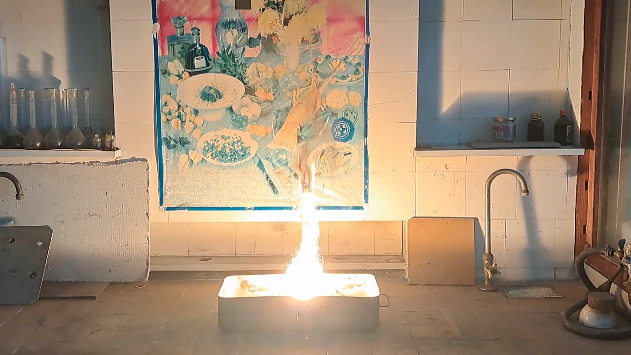 Combustion of Thermite: Iron(II, III) Oxide/Aluminum (Fe3O4/Al)