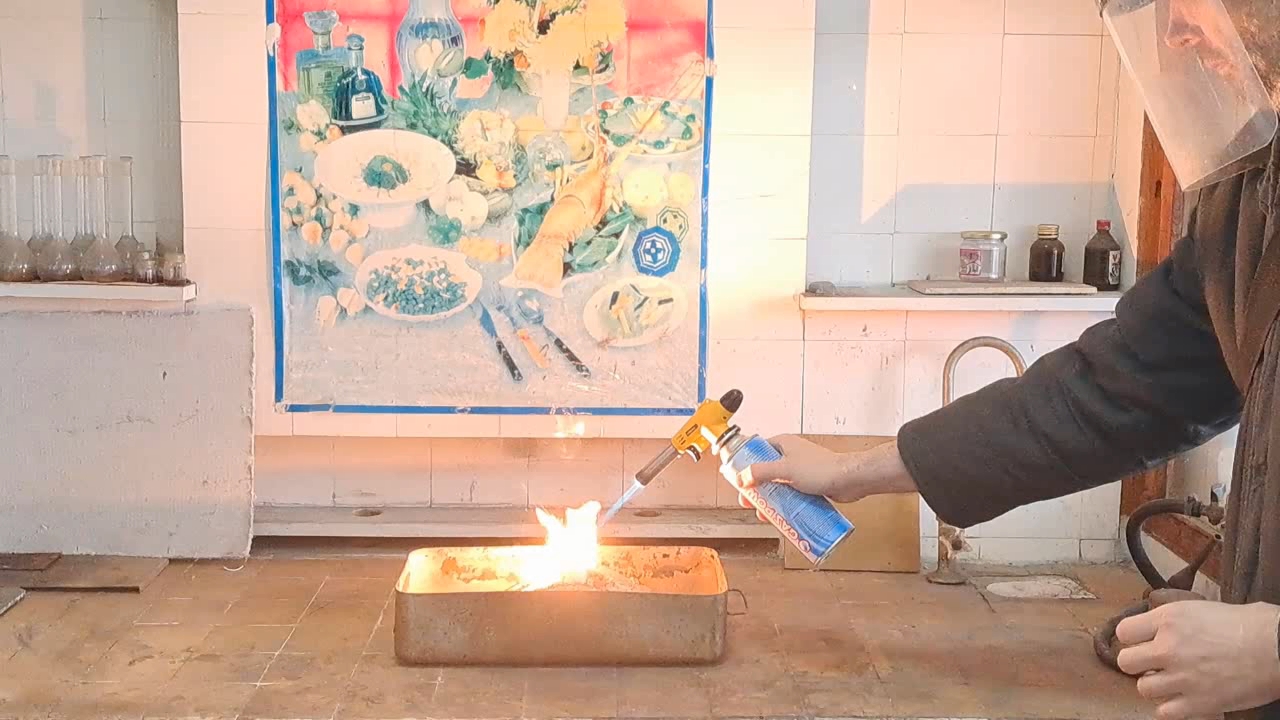 Combustion of Thermite: Iron(II, III) Oxide/Aluminum (Fe3O4/Al)