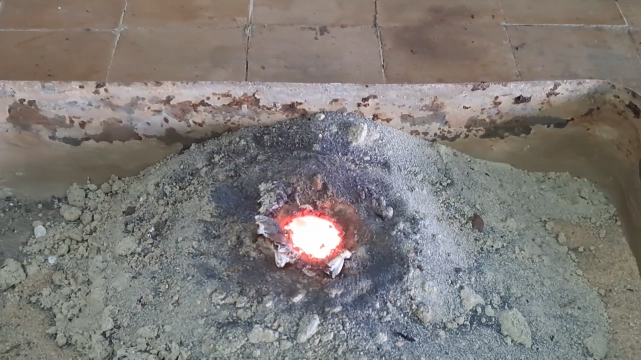 Combustion of Thermite: Iron(II, III) Oxide/Aluminum (Fe3O4/Al)