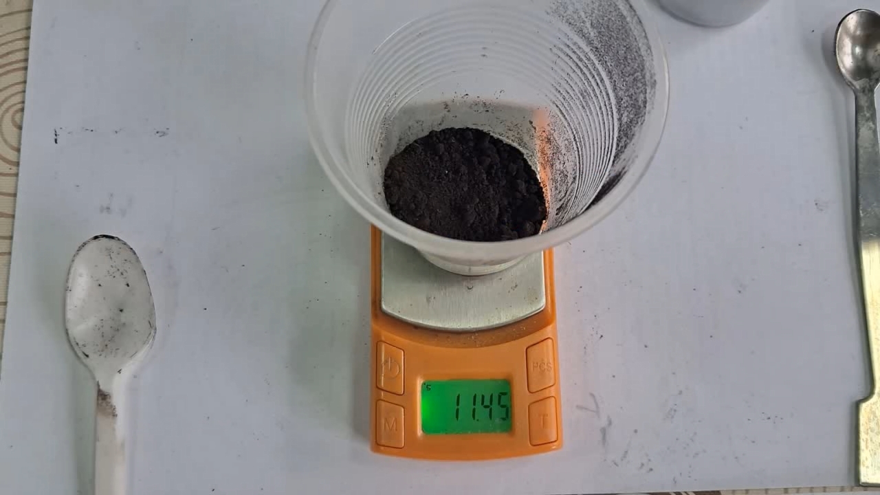 Combustion of Thermite: Fe3O4 + KNO3 + Al (waste) + S - Part 7