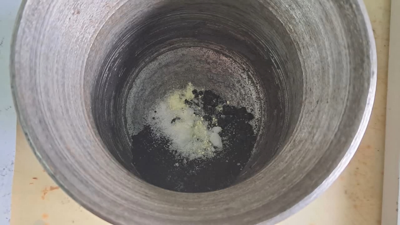 Combustion of Thermite: Fe3O4 + KNO3 + Al (waste) + S - Part 7