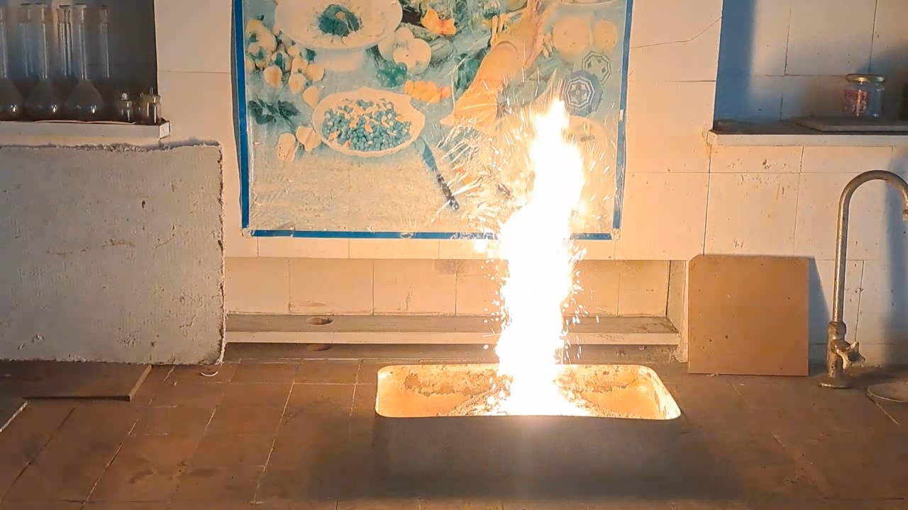 Combustion of Thermite: Fe3O4 + KNO3 + Al (waste) + S - Part 7