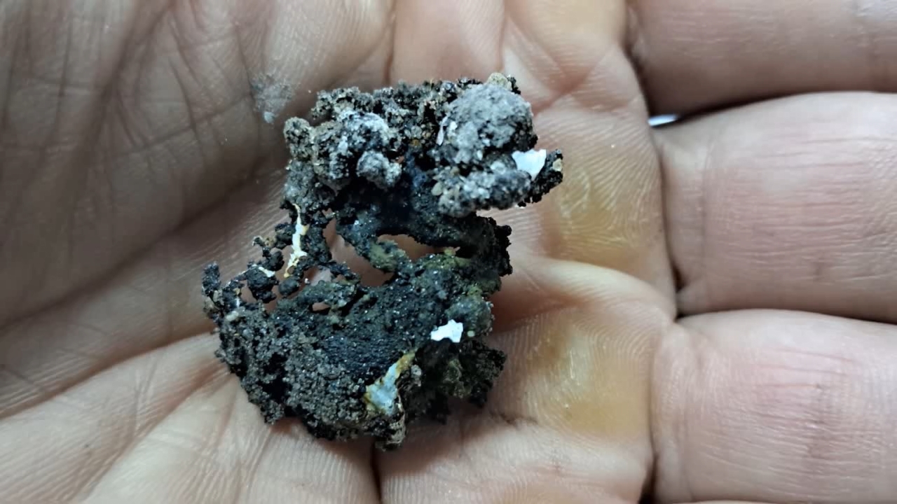 Combustion of Thermite: Fe3O4 + KNO3 + Al (waste) + S - Part 7