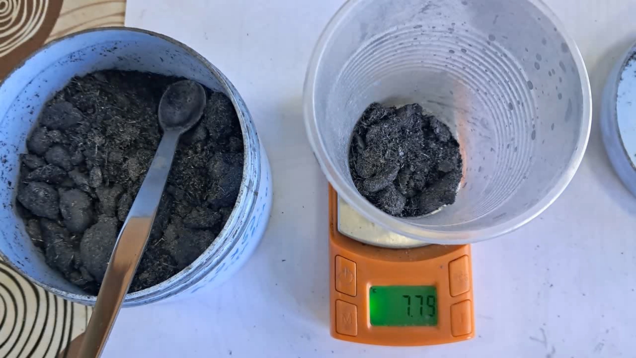 Combustion of Thermite: Fe3O4 + KNO3 + Al (waste) + S