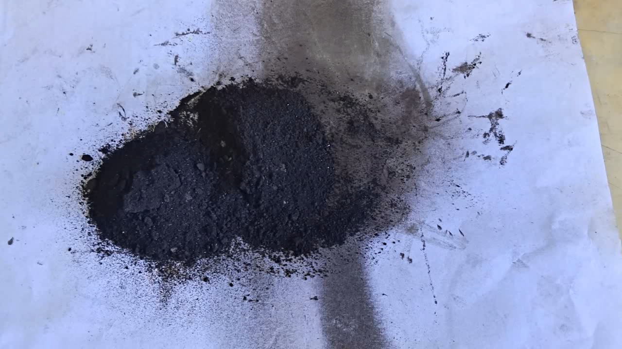 Combustion of Thermite: Fe3O4 + KNO3 + Al (waste) + S
