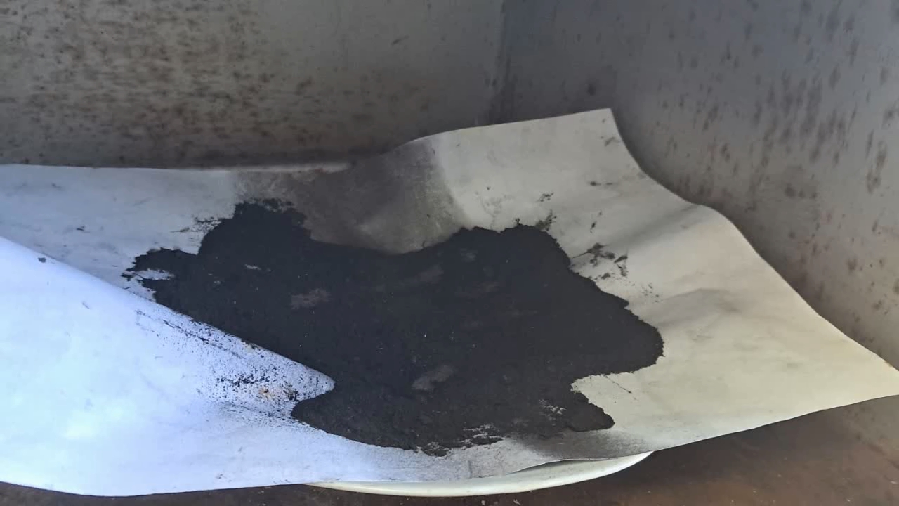 Combustion of Thermite: Fe3O4 + KNO3 + Al (waste) + S