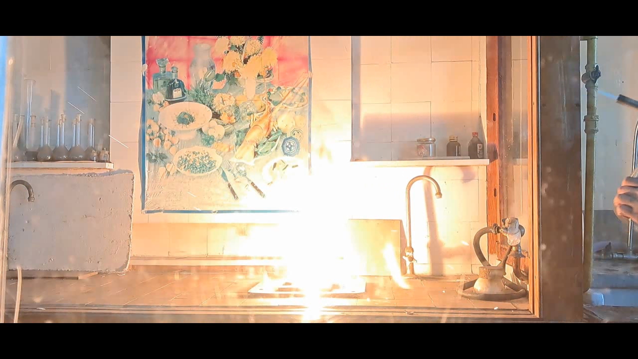 Combustion of Thermite: Iron(II, III) Oxide/Aluminum (Fe3O4/Al)