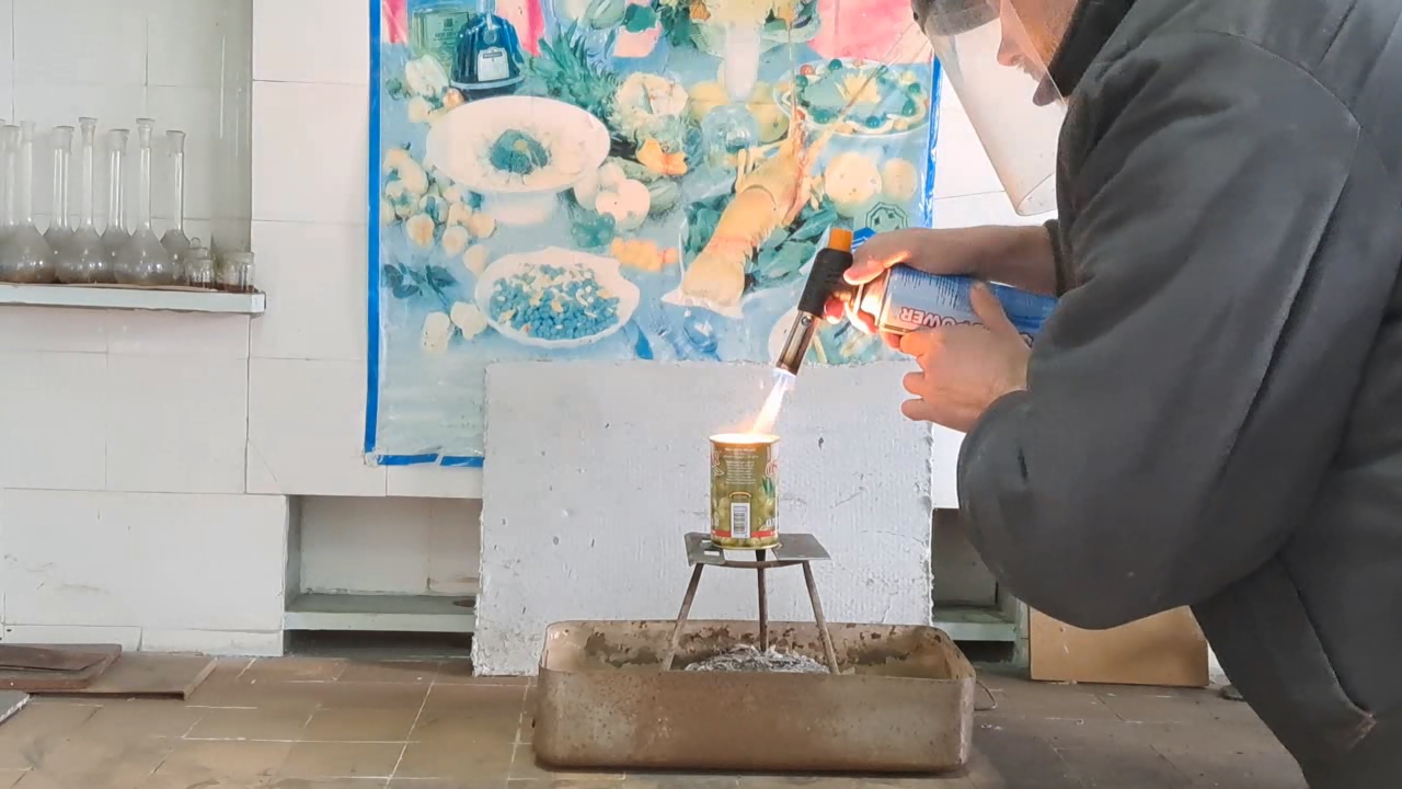 Combustion of Thermite: Iron(II, III) Oxide/Aluminum (Fe3O4/Al)
