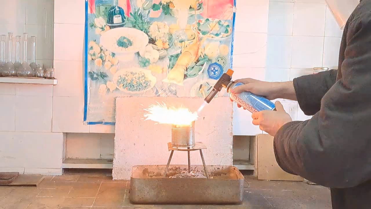 Combustion of Thermite: Iron(II, III) Oxide/Aluminum (Fe3O4/Al)