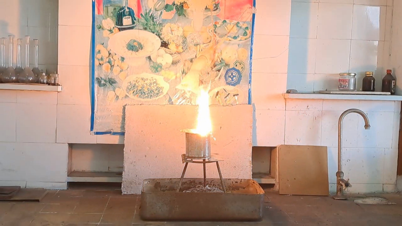 Combustion of Thermite: Iron(II, III) Oxide/Aluminum (Fe3O4/Al)