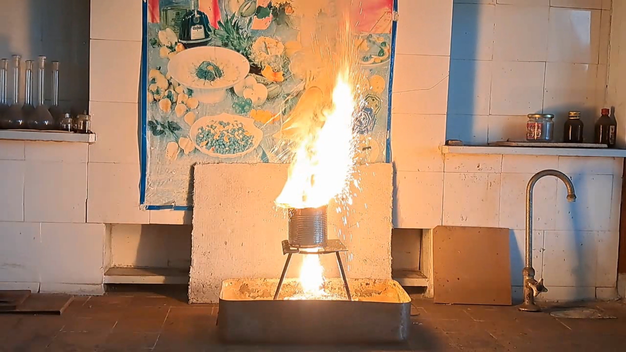 Combustion of Thermite: Iron(II, III) Oxide/Aluminum (Fe3O4/Al)