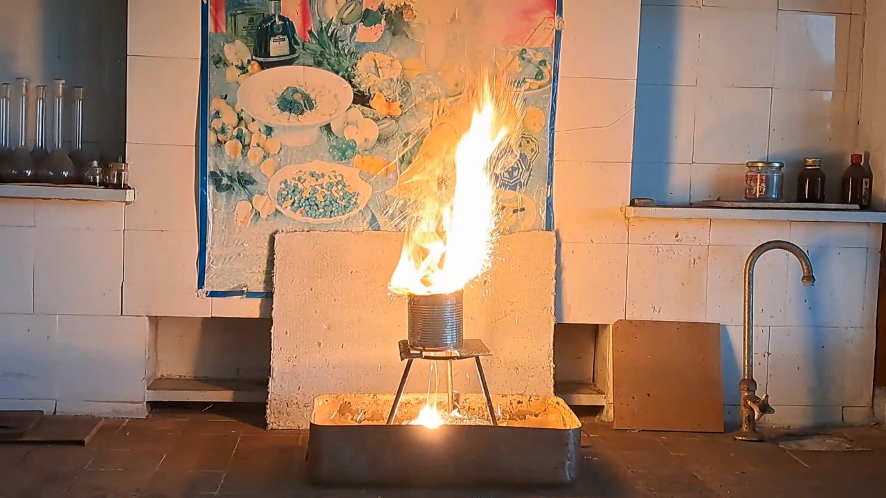 Combustion of Thermite: Iron(II, III) Oxide/Aluminum (Fe3O4/Al)