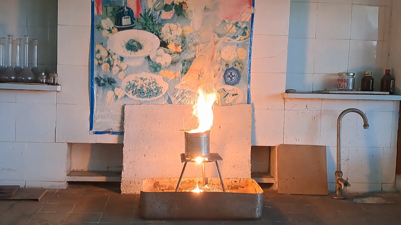 Combustion of Thermite: Iron(II, III) Oxide/Aluminum (Fe3O4/Al)