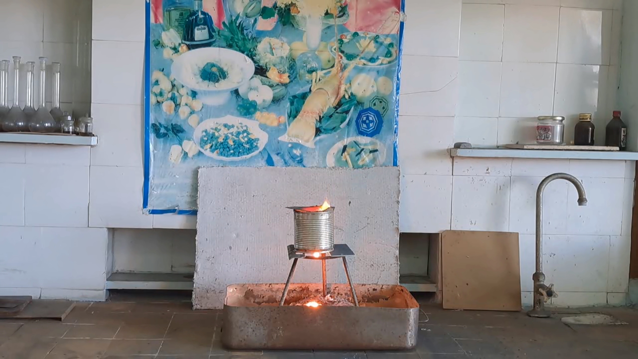 Combustion of Thermite: Iron(II, III) Oxide/Aluminum (Fe3O4/Al)