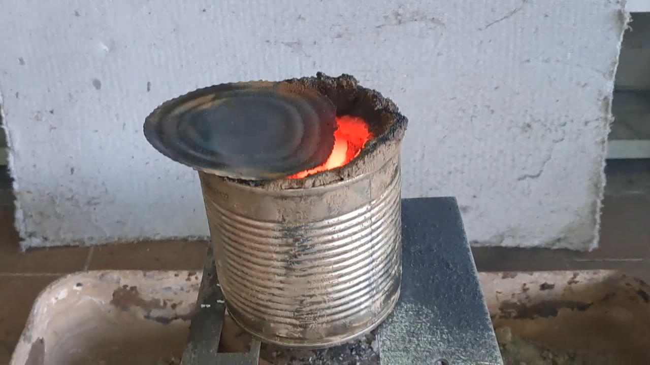 Combustion of Thermite: Iron(II, III) Oxide/Aluminum (Fe3O4/Al)