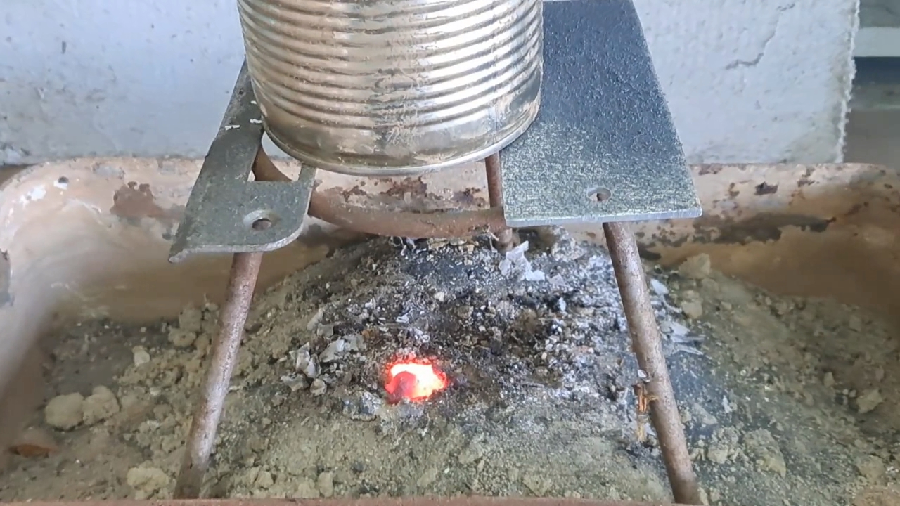 Combustion of Thermite: Iron(II, III) Oxide/Aluminum (Fe3O4/Al)