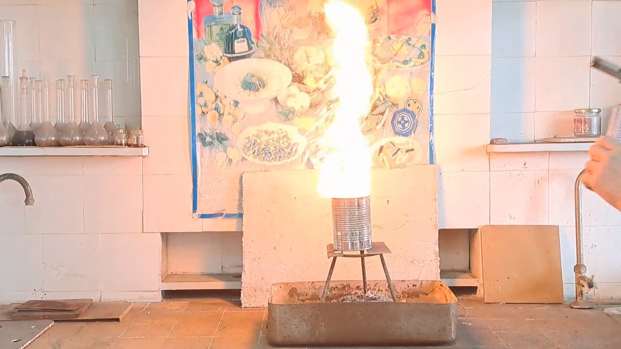 Combustion of Thermite: Iron(II, III) Oxide/Aluminum (Fe3O4/Al)