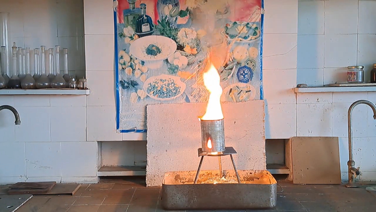 Combustion of Thermite: Iron(II, III) Oxide/Aluminum (Fe3O4/Al)