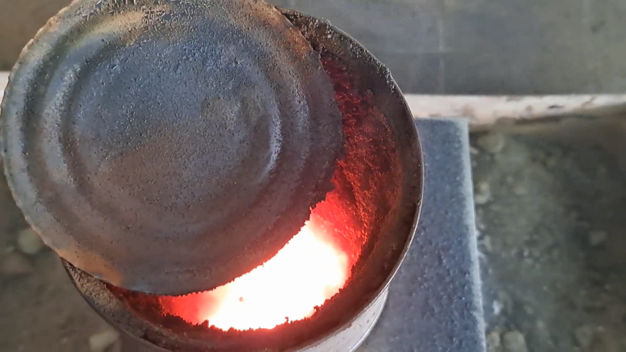 Combustion of Thermite: Iron(II, III) Oxide/Aluminum (Fe3O4/Al)