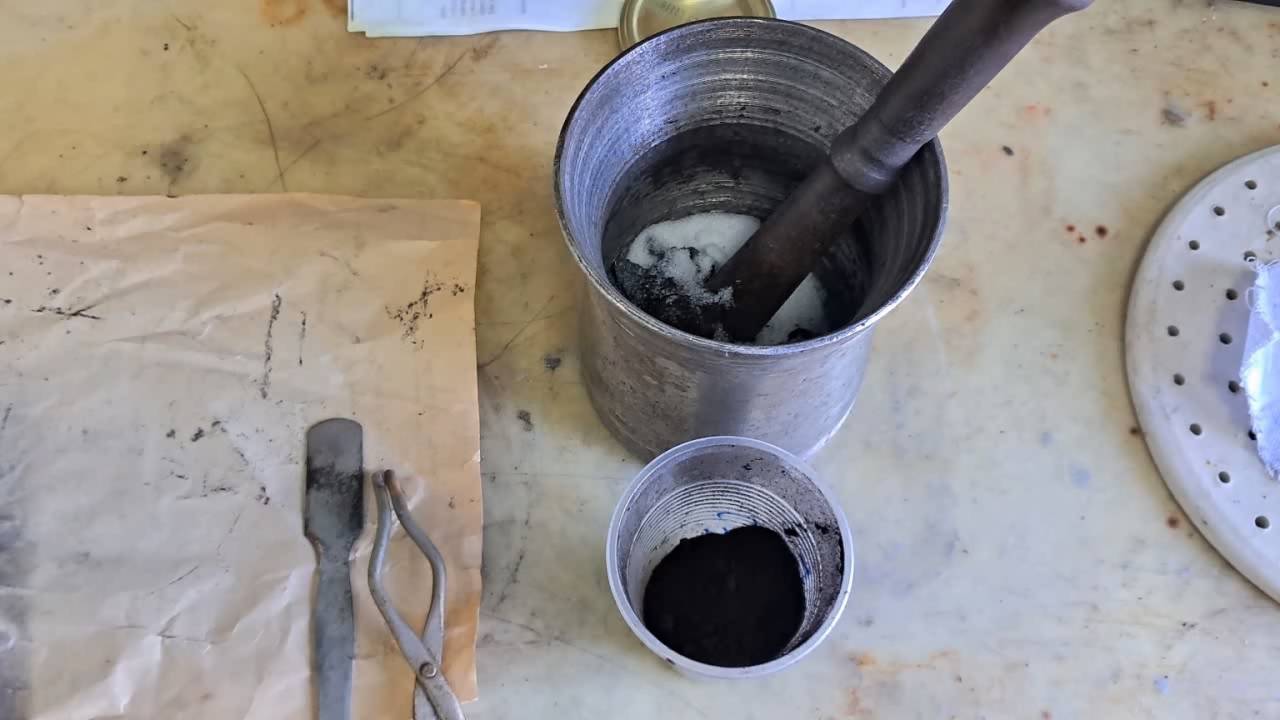 Combustion of Thermite: Fe3O4 + KNO3 + Al (waste)
