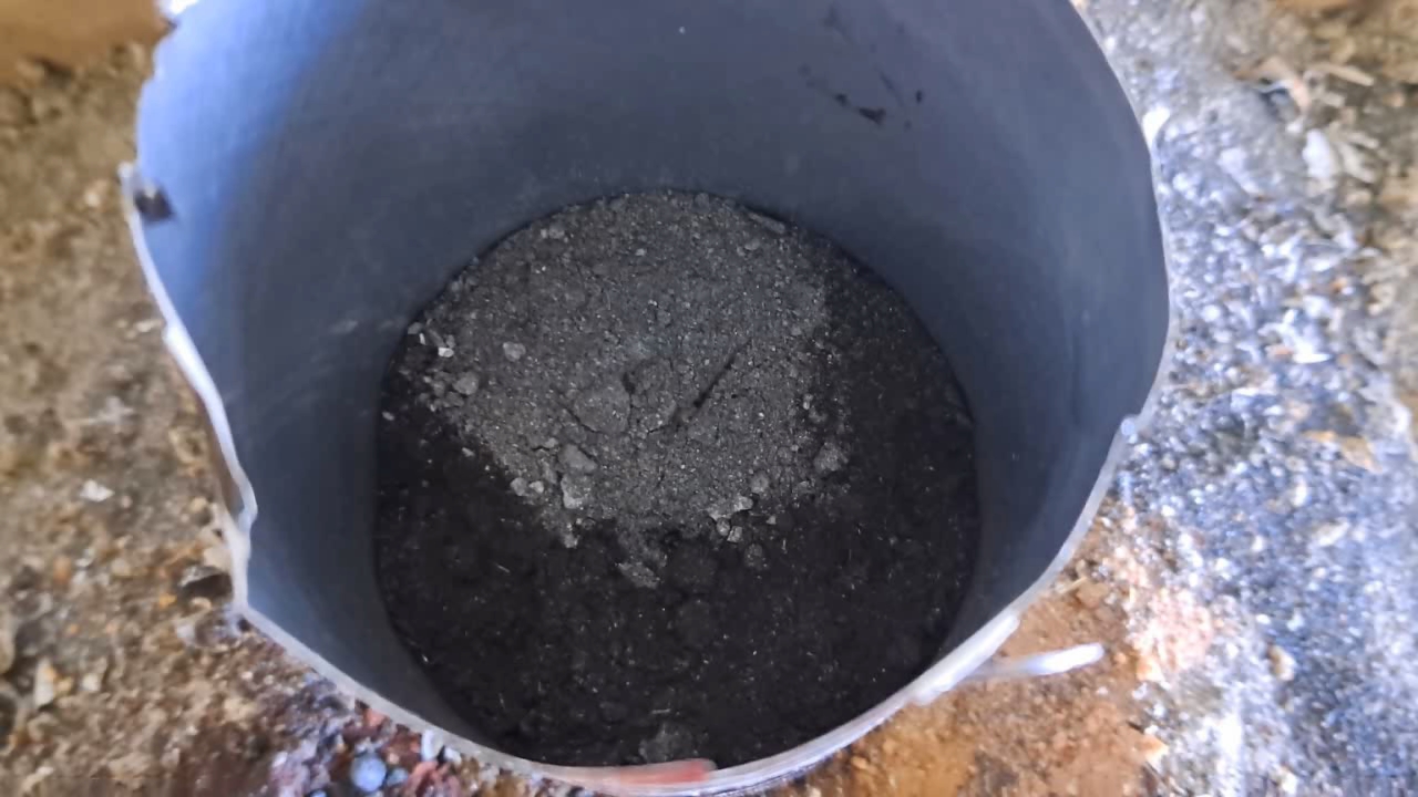 Combustion of Thermite: Fe3O4 + KNO3 + Al (waste)