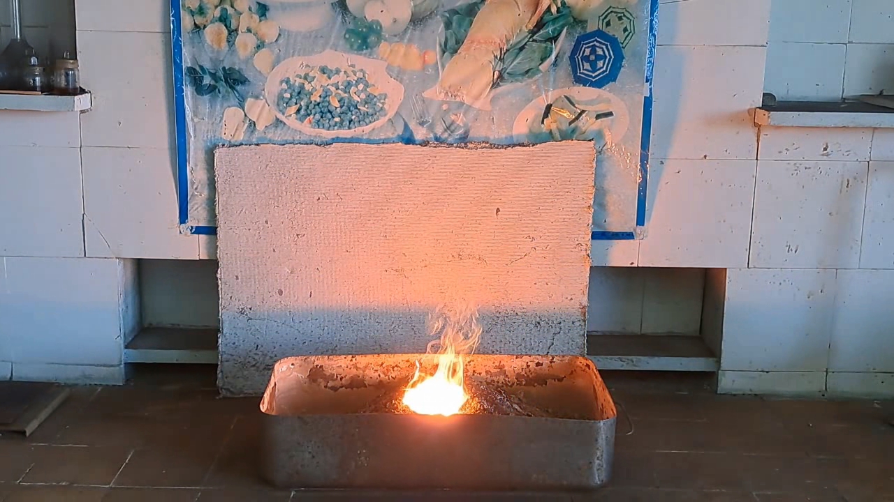 Combustion of Thermite: Fe3O4 + KNO3 + Al (waste)
