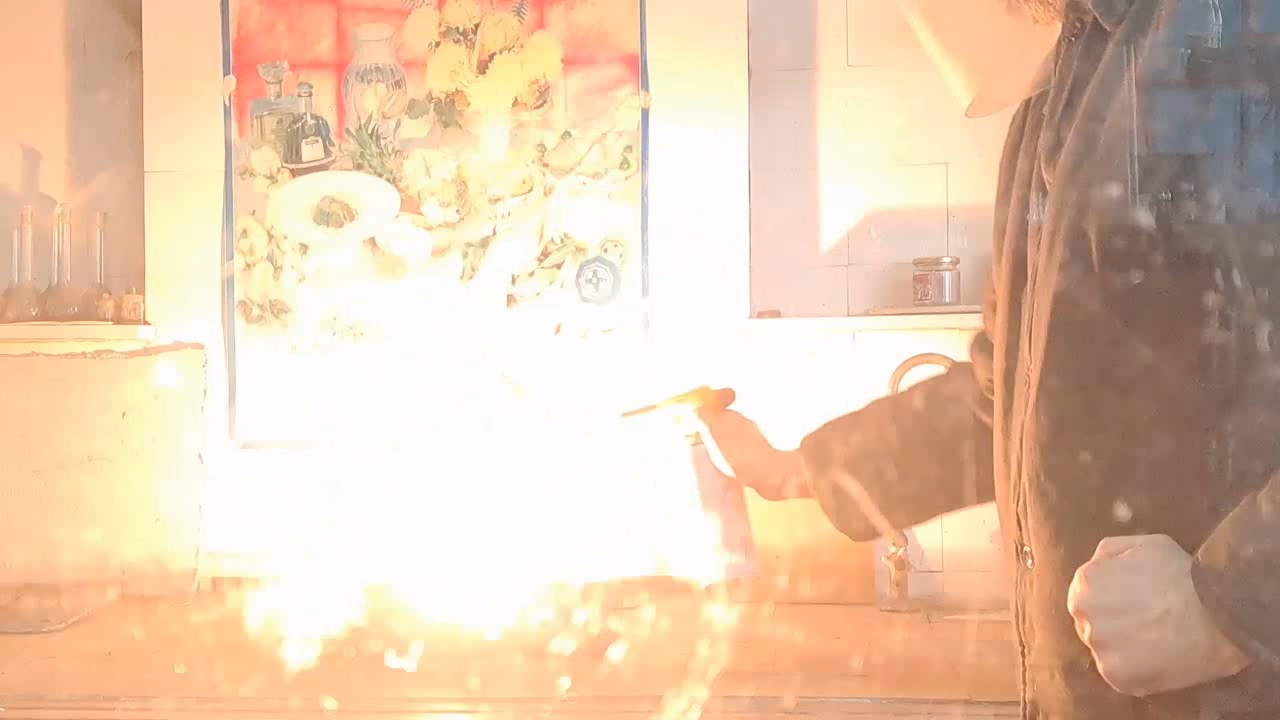 Combustion of Thermite: Iron(II, III) Oxide/Aluminum (Fe3O4/Al)