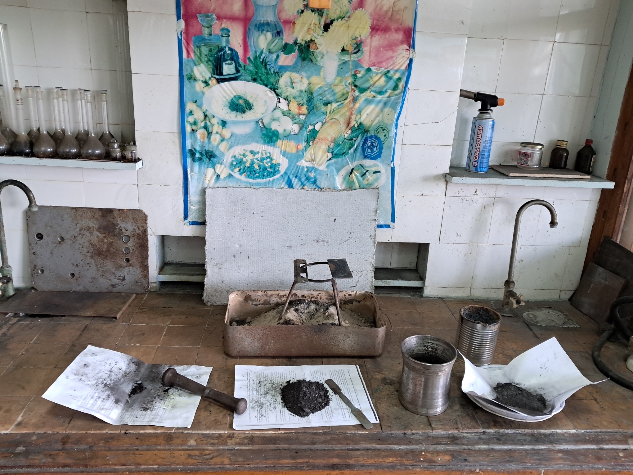 Combustion of Thermite: Iron(II, III) Oxide/Aluminum (Fe3O4/Al)