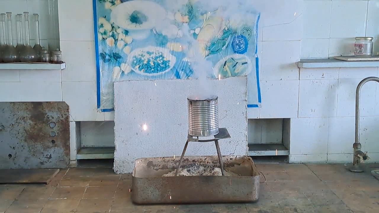 Combustion of Thermite: Iron(II, III) Oxide/Aluminum (Fe3O4/Al)