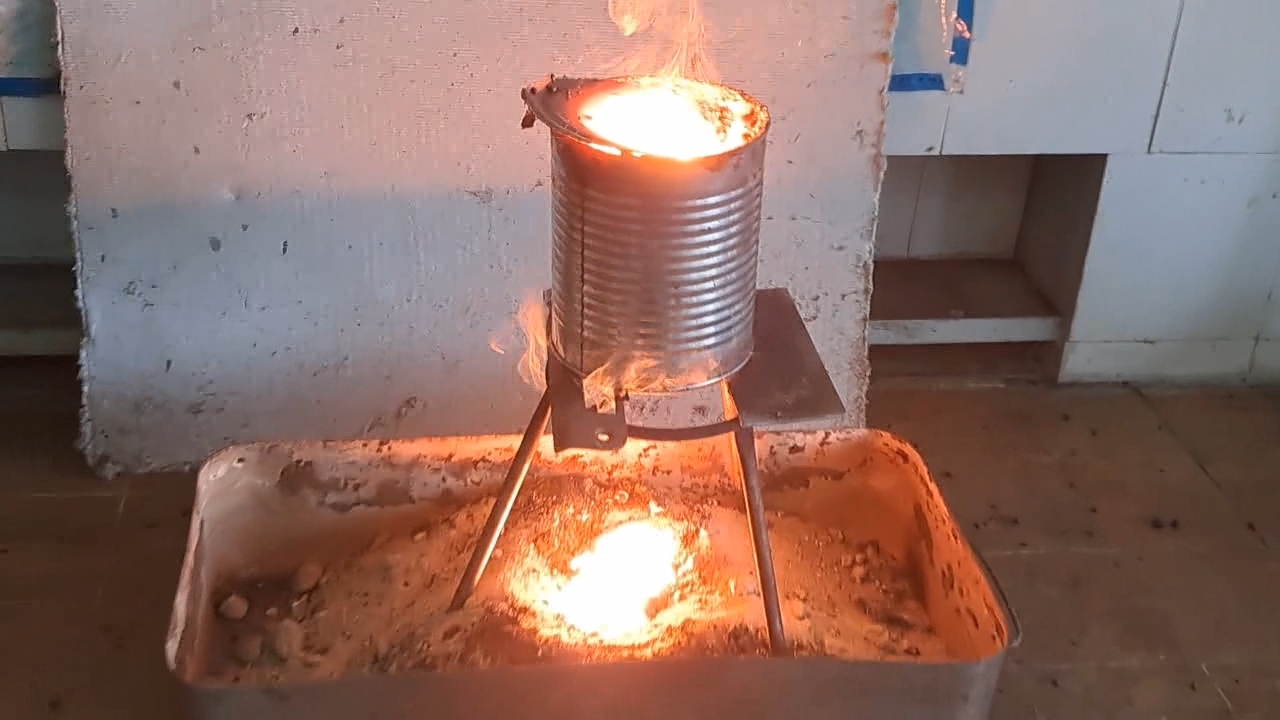 Combustion of Thermite: Iron(II, III) Oxide/Aluminum (Fe3O4/Al)