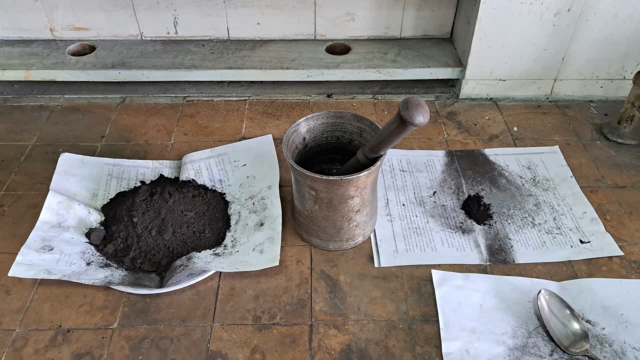 Combustion of Thermite: Iron(II, III) Oxide/Aluminum (Fe3O4/Al)