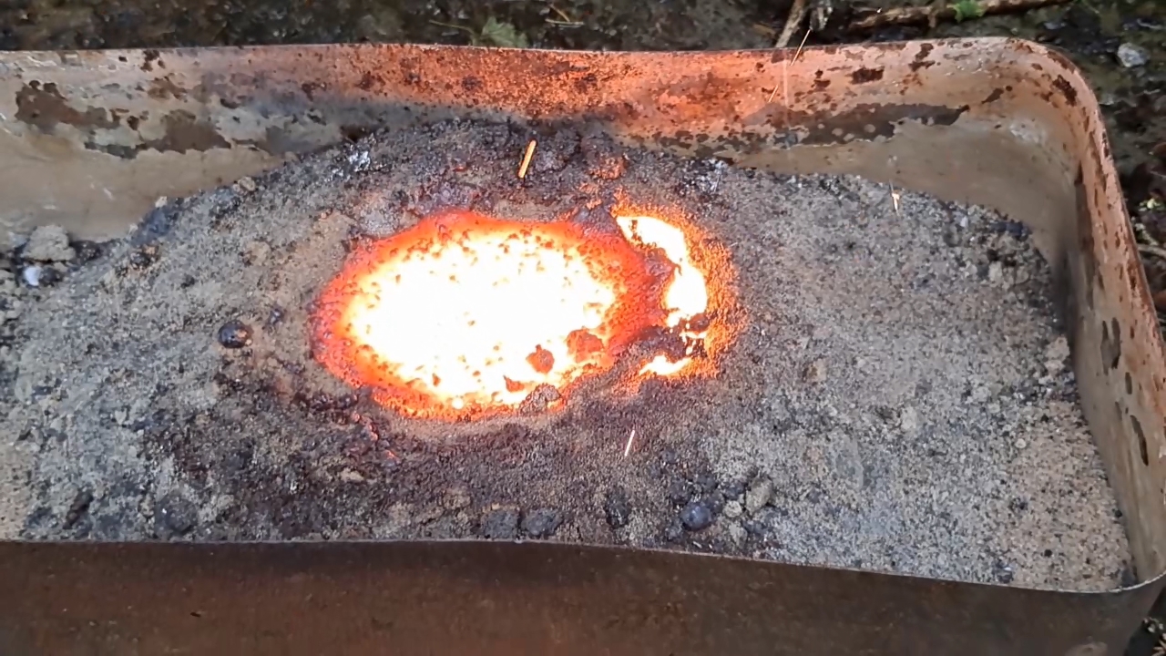 Combustion of Thermite: Iron(II, III) Oxide/Aluminum (Fe3O4/Al)