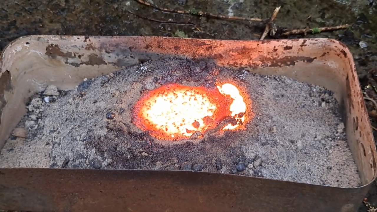 Combustion of Thermite: Iron(II, III) Oxide/Aluminum (Fe3O4/Al)