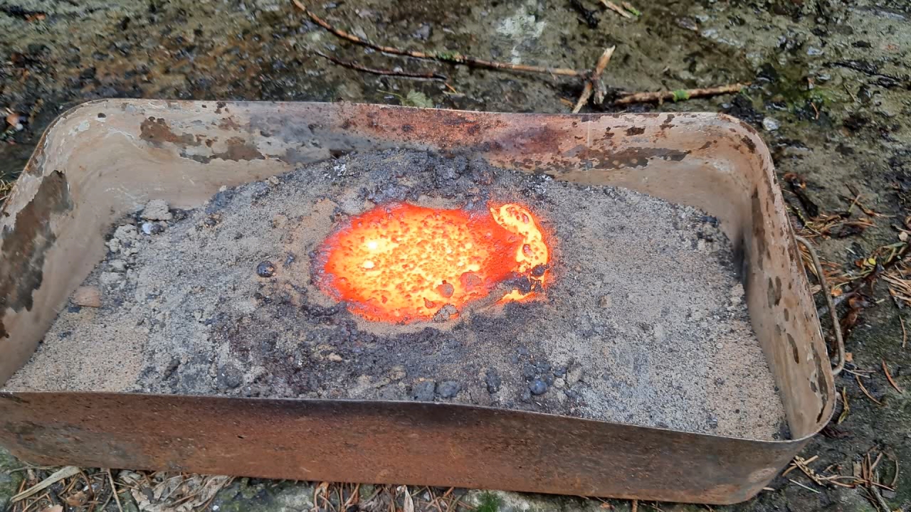 Combustion of Thermite: Iron(II, III) Oxide/Aluminum (Fe3O4/Al)