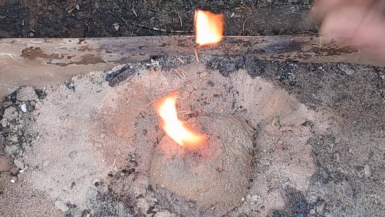 Combustion of Thermite: Iron(II, III) Oxide/Aluminum (Fe3O4/Al)